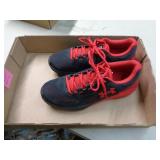 U/A MENS SZ 9