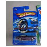 HOT WHEELS -MIB 70 PLYMOUTH BARRACUDA 2005
