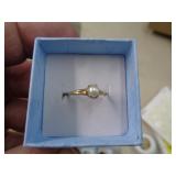10KT GOLD RING SIZE 3.5
