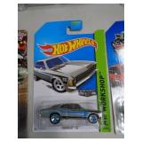 HOT WHEELS -MIB CHEVY SS 2013