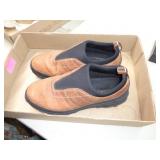 LL BEAN WOMENS SZ 10