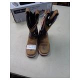 CODY JAMES YOUTH BOOTS SZ 9D