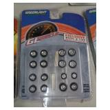 GREENLIGHT -MIB WHEEL & TIRE PACK 1/64