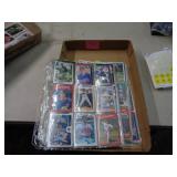 400 BASEBALL CARDS
