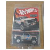 HOT WHEELS - MIB - CHEVY SILVERADO 2018