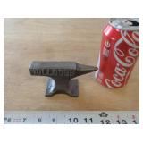 CAST IRON MINI ANVIL - GEORGIA BULLDOGS