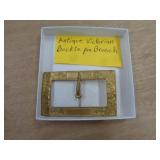VICTORIAN GILT BRASS PIN / BUCKLE
