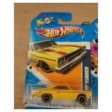 HOT WHEELS MIB - 70 ROAD RUNNER 2011