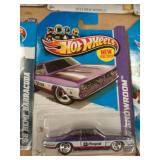 HOT WHEELS MIB - 68 PLYMOUTH BARRACUDA 2012