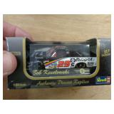 REVELL 1/64 NASCAR 1997