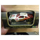 REVELL 1/64 NASCAR 1997