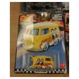 HOT WHEELS MIB - KOOL KOMBI 2020