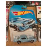 HOT WHEELS MIB - 81 CAMARO 2015
