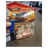 HOT WHEELS MIB NASCAR 2000