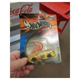 HOT WHEELS MIB NASCAR 2000