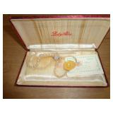 VINTAGE LADY ALICE SIMULATED PEARL NECKLACE