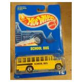 HOT WHEELS MIB SCHOOL BUS 1989