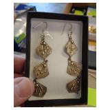 VINTAGE EARRINGS