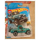 HOT WHEELS MIB - 67 JEEPSTER (TREASURE HUNT) 2017