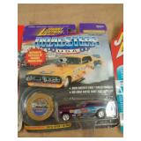 JOHNNY LIGHTNING - MIB - DRAGSTER 1996