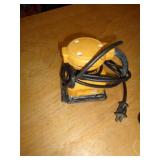 DEWALT SANDER