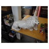CERAMIC LION FIGURE