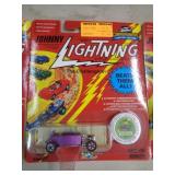 JOHNNY LIGHTNING MIB 32 ROADSTER 1993