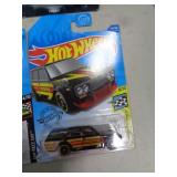 HOT WHEELS MIB DATSUN WAGON 2017