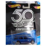 HOT WHEELS MIB 50TH ANNIV 71 DATSUN S/W 2017