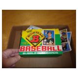 BASEBALL CARDS