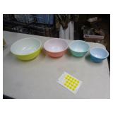 PYREX NESTING BOWL SET
