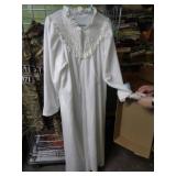 NIGHT GOWN SZ LG / RK