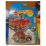 HOT WHEELS MIB -SURF N TURF 2015