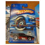 HOT WHEELS MIB -69 PONTIAC 2005