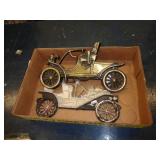 CAST ALUMINUM WALL DECOR