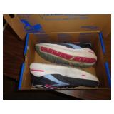 WOMENS BROOKS SZ 9