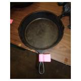 10" LODGE CAST IRON SKILLET