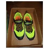 SKECHERS YOUTH SZ 4