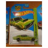 HOT WHEELS MIB - 68 BARRACUDA 2013