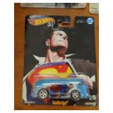 HOT WHEELS MIB - SUPERMAN 2017