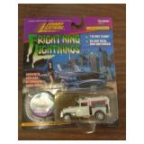 JOHNNY LIGHTNING MIB -VAMPIRE VAN 1997