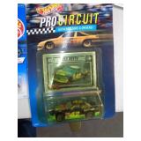 HOT WHEELS MIB NASCAR 1992