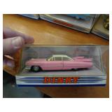 MATCHBOX DINKY MIB 1/43 59 CADILLAC 1993