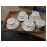 ROYAL ALBERT CUPS & SAUCERS