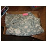 ARMY CAMO PANTS SZ MED REG