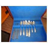 ONEIDA 24PC FLATWARE