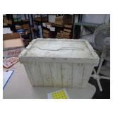 HINGED LID TOTE / UT