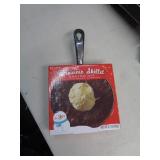 CAST IRON BROWNIE SKILLET