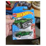 HOT WHEELS MIB COUGAR 2020