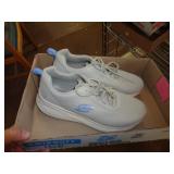SKECHERS SZ 8.5